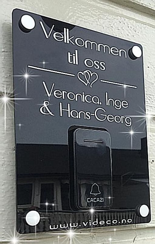Veggskilt m/trådløs ringeklokke  